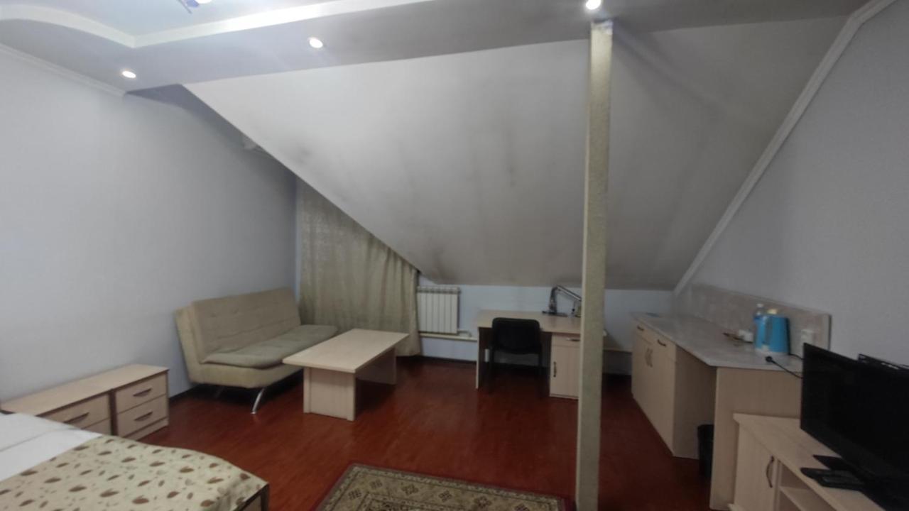 Bishkek Villa Hotel Eksteriør bilde