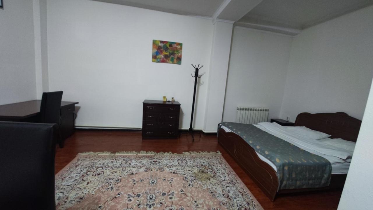 Bishkek Villa Hotel Eksteriør bilde